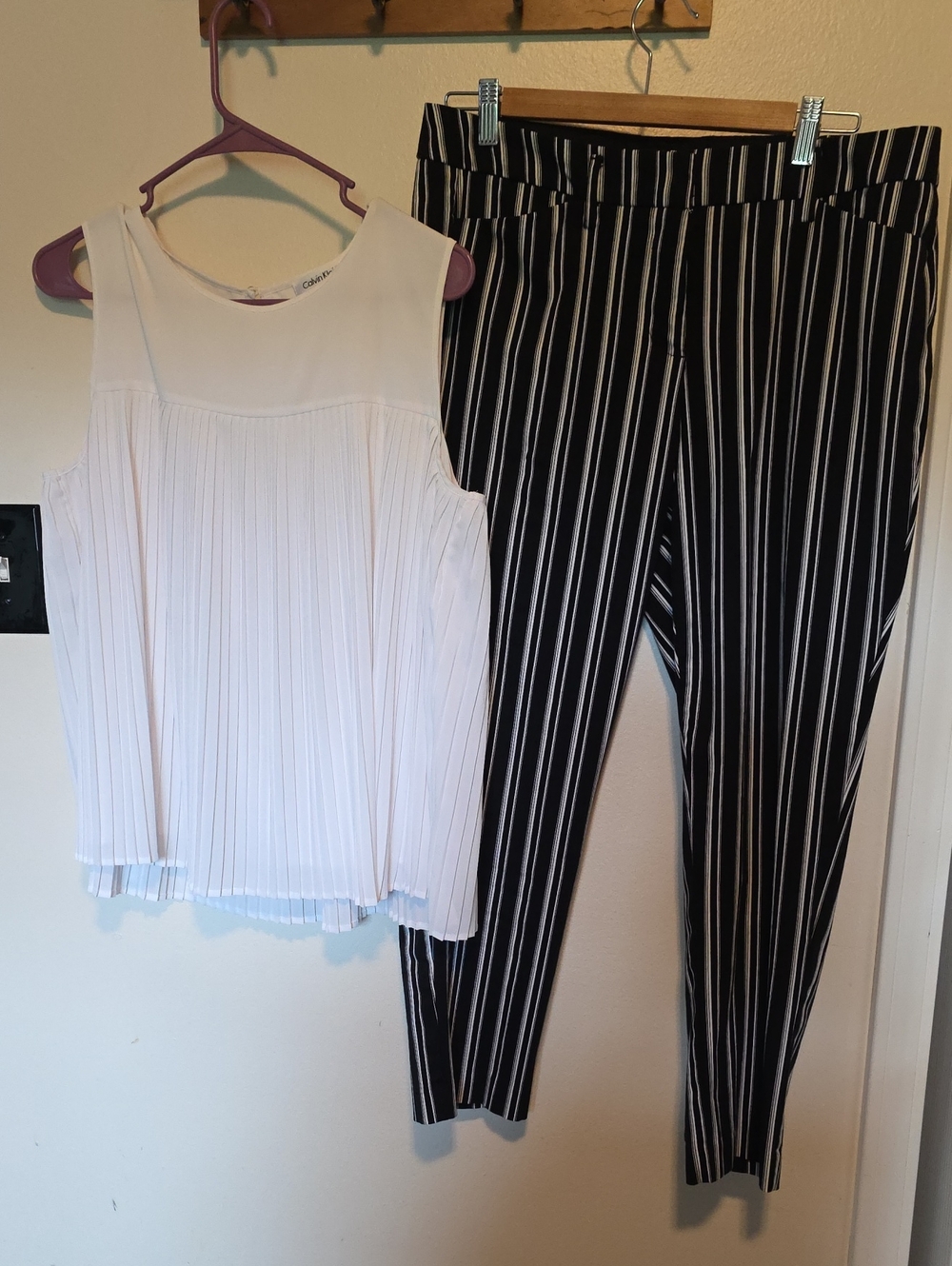 Chalet White Pleated Sleeveless Top with Black & White Striped Skinny Pants Set